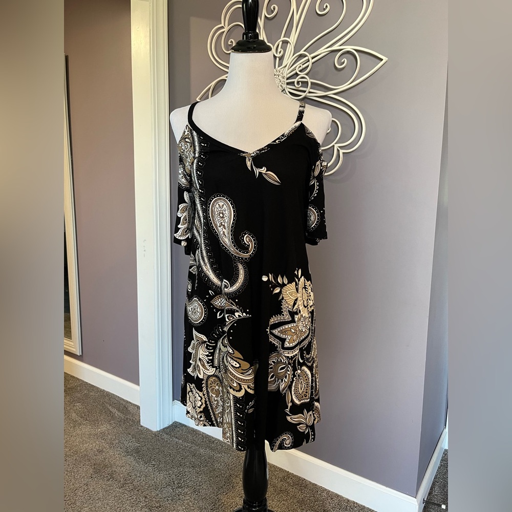 Lascana Venus Black, Cream, and White Paisley Dress
